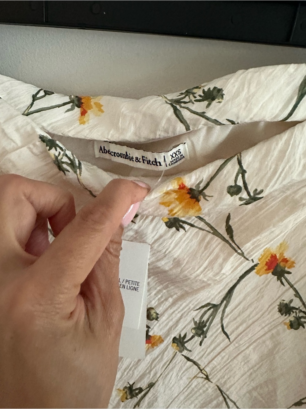 NWT Abercrombie and Fitch Crinkle texture floral print maxi skirt size XX - Picture 4 of 6
